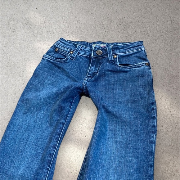 !! SOLD DO NOT BUY !! Wrangler Low Rise Flare Jeans - Picture 4 of 5